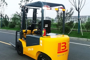 江蘇電動叉車廠家如何建立正確的服務(wù)心態(tài)？