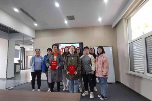 開啟新征程，迎接新未來——電動叉車廠家舉辦新員工轉(zhuǎn)正儀式