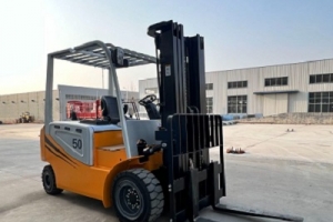 全電動搬運(yùn)車：解決故障的關(guān)鍵